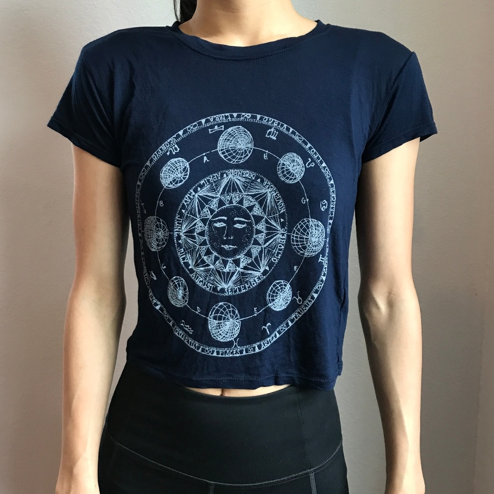 Brandy Melville Cropped T-Shirt